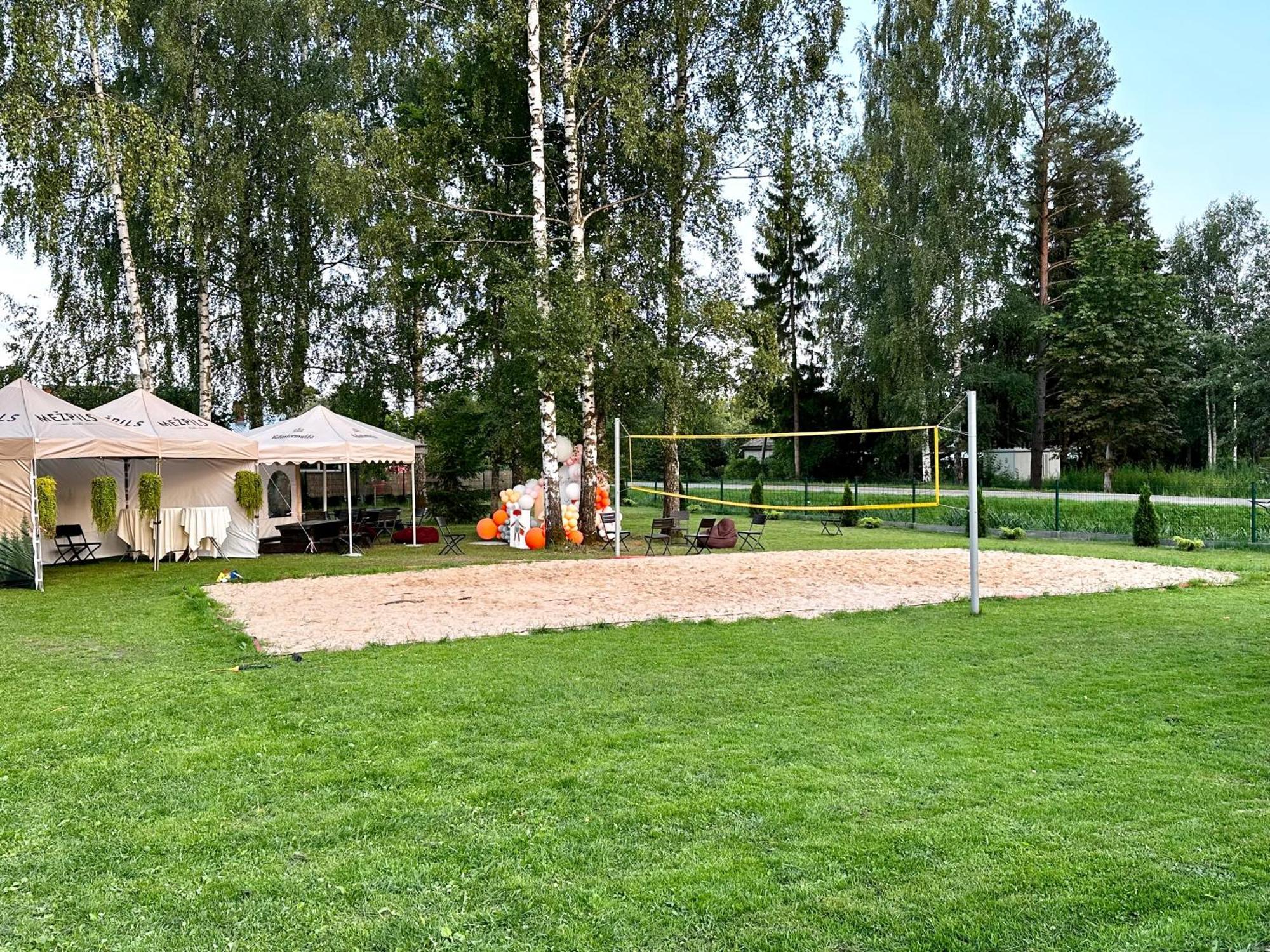 Villa Gales Hotel Saulkrasti Exteriör bild